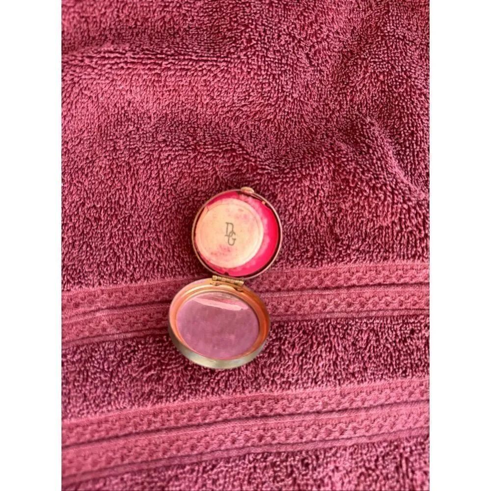Dorothy Gray gold brass makeup compact vintage blush rouge 1950’s mini handheld